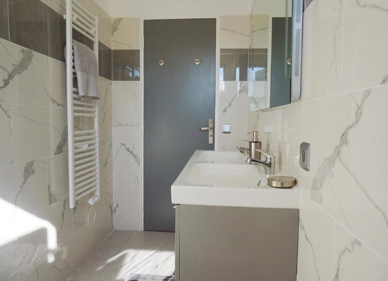 Bel Appartement Avec Grande Terrasse Sud فيسون-لا-رومان المظهر الخارجي الصورة